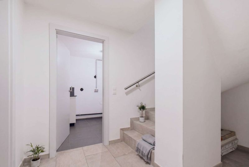Hochwertiges Eckreihenhaus in Ruhelage mit gro�em Garten, Keller, PV-Anlage und zwei Stellpl�tzen /  / 1220&nbsp;Wien / Bild 5